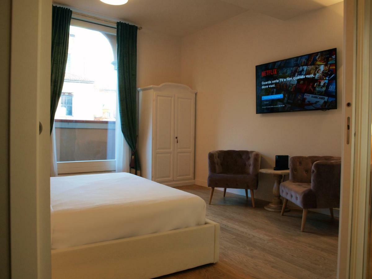 Cosmopolitan Central Rooms Boloňa Exteriér fotografie